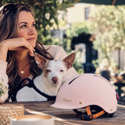 Vélune Soft Blush — Stijlvolle fietshelm voor dames